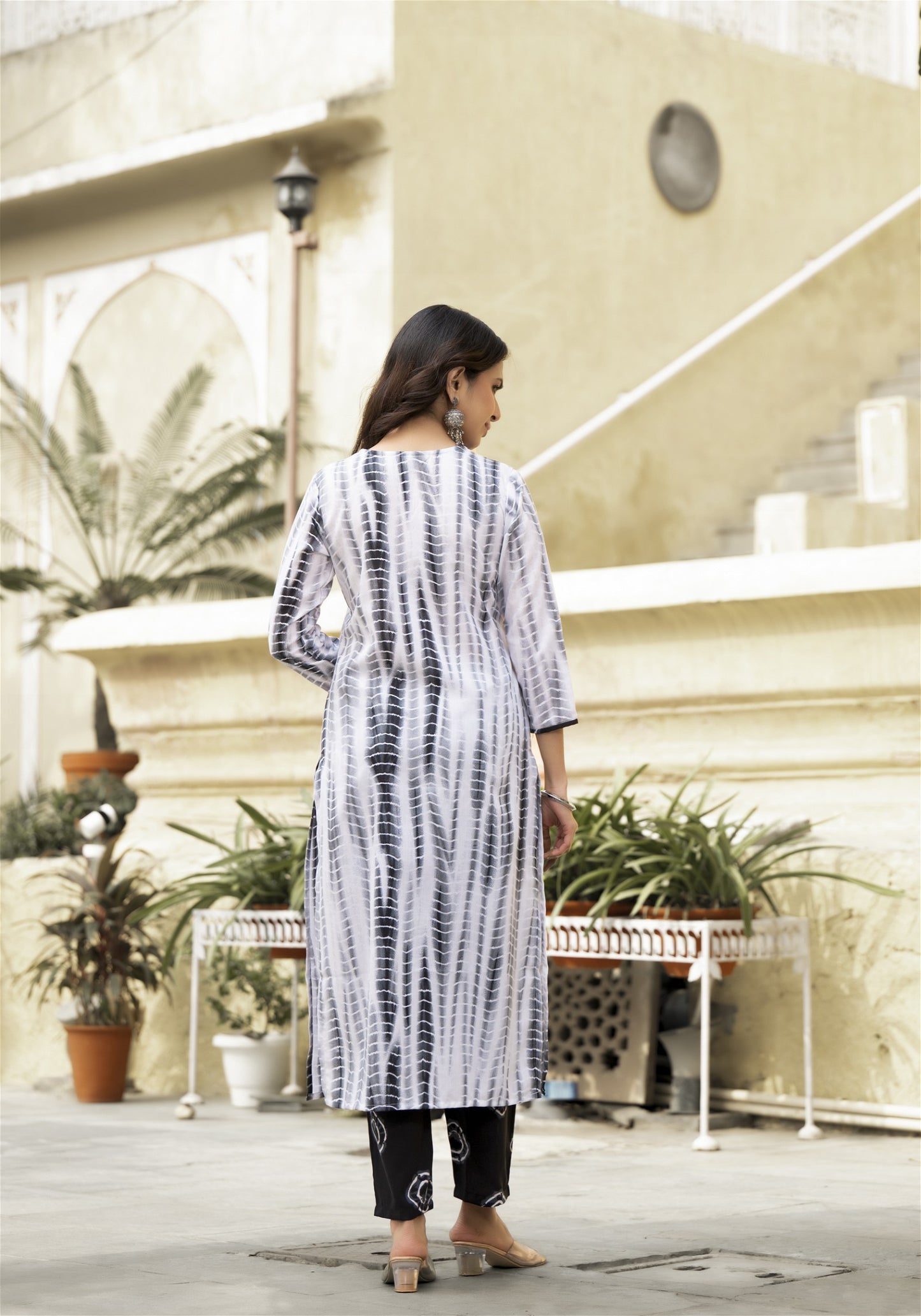 Printed Straight Kurta and Pant set with Dupatta