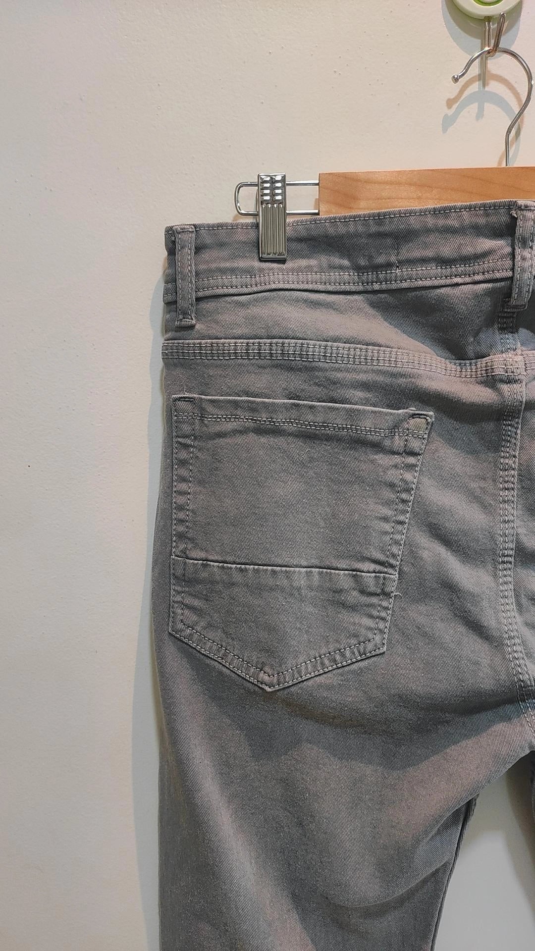 Mens Grey Faded Jeans