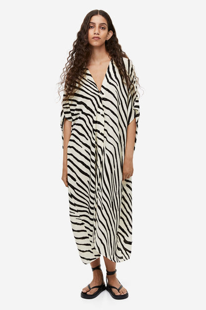 Black & White Printed SKorean BSY Kaftan