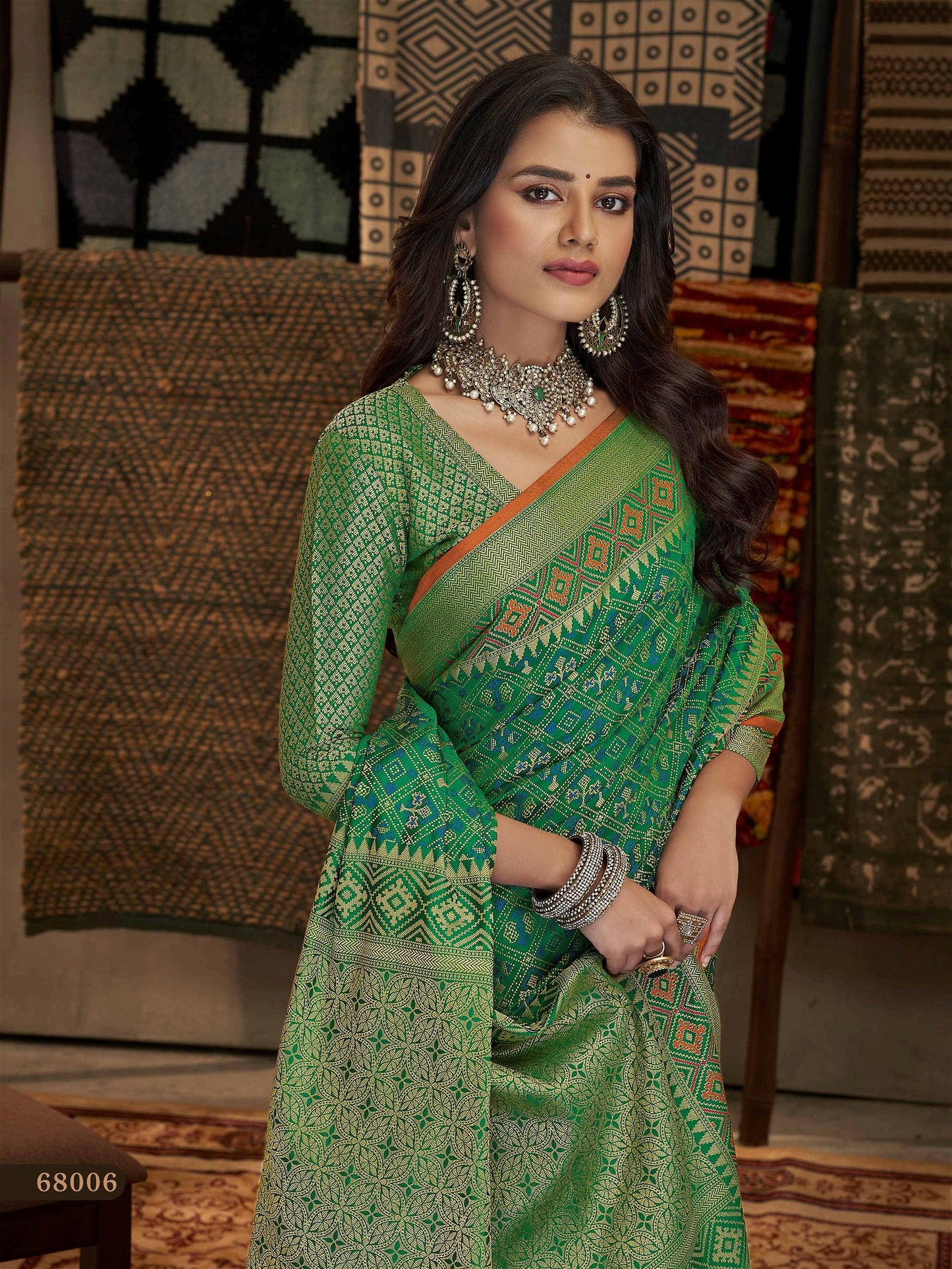 Beautiful Green Banarasi Patola Silk Saree