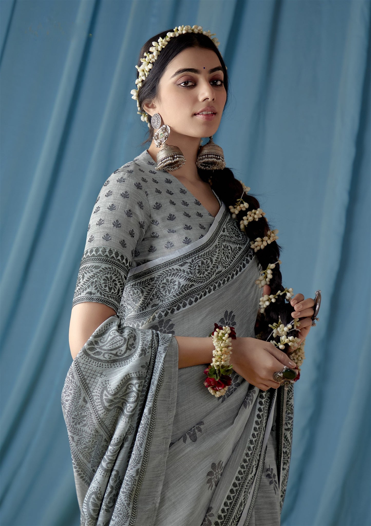 Grey Colour Beautiful Traditional Wear Lucknowi Linen Saree