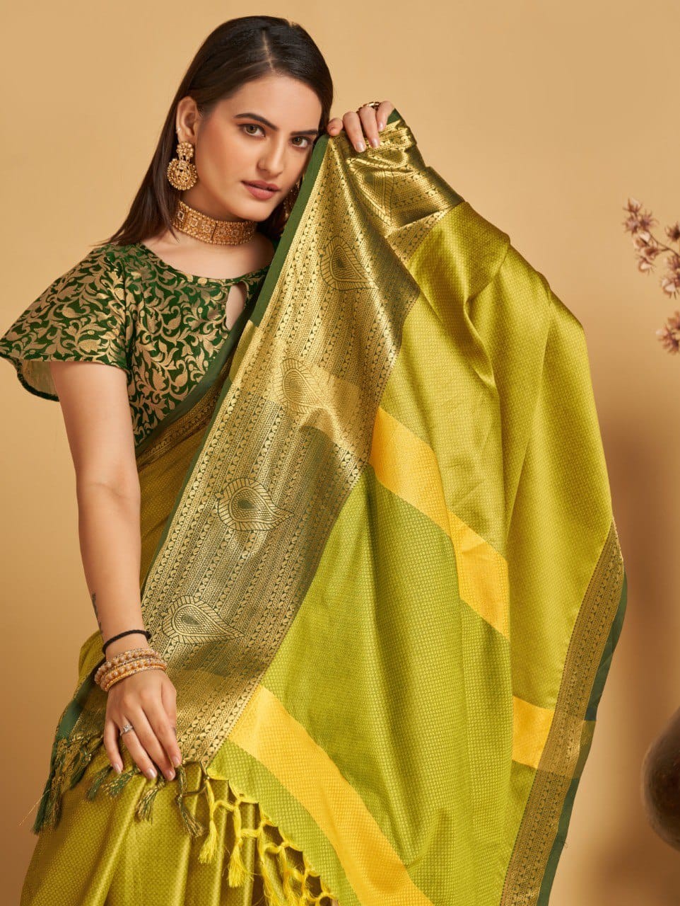 Lemon Green Colour Aura Silk Saree For Women's